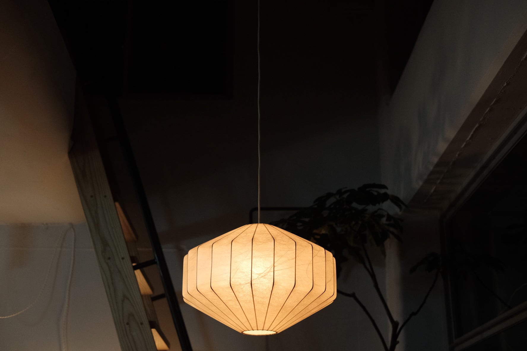 Flower Shape Cocoon Pendant Lamp – Right Loom